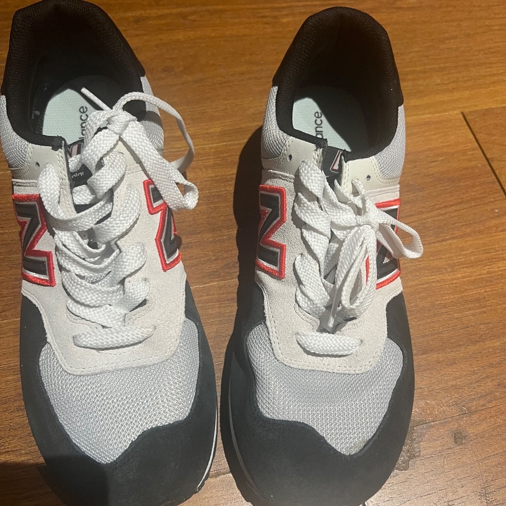 Shoes - Picture 4 of 5